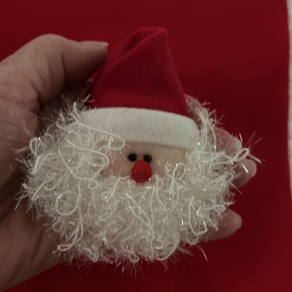 SANTA CLAUSE PIN - Picture 3 of 5